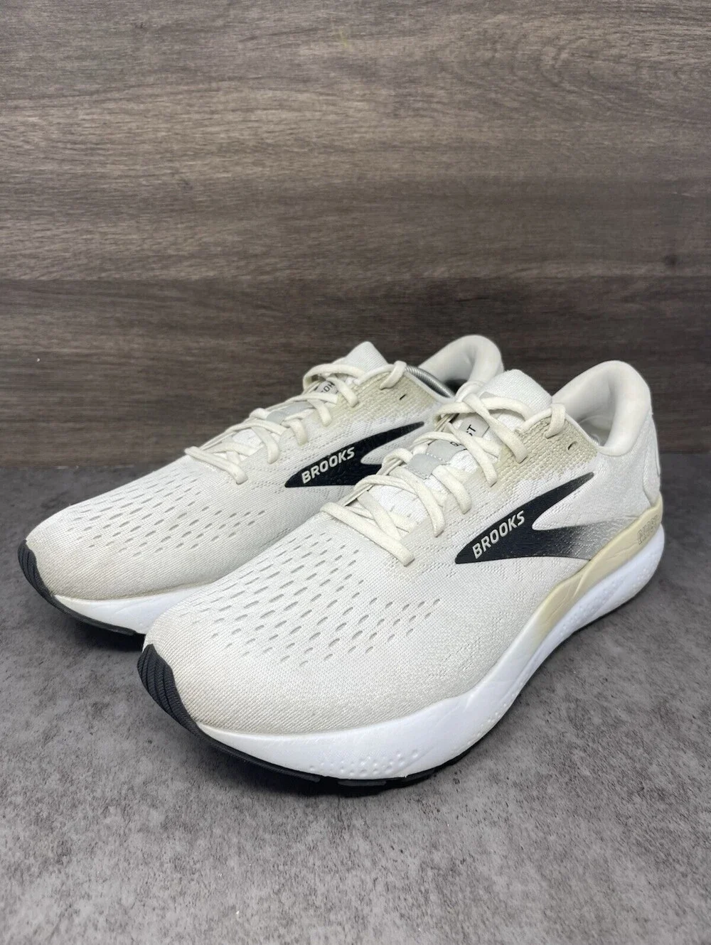 Brooks Ghost 16 Mens Size 11.5 White Pelican Oyster DNA LOFT v3 Running Shoes